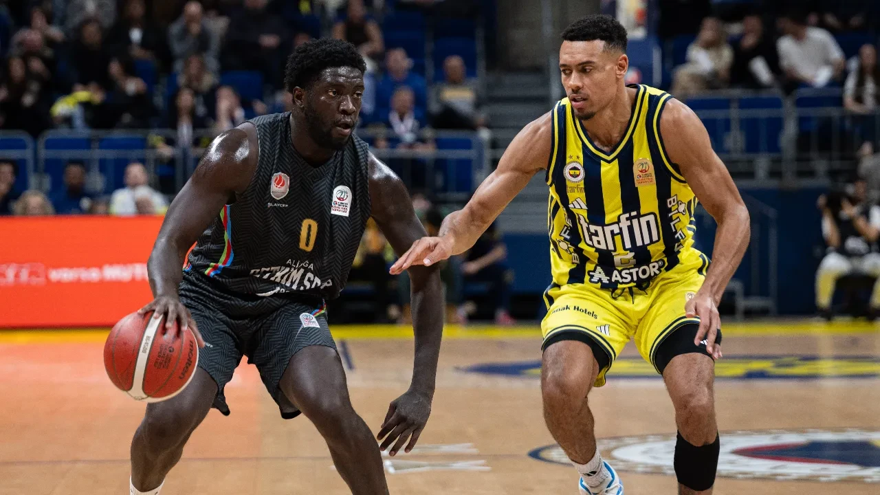 Fenerbahçe Tarfin evinde yenildi! Sarı-lacivertliler, Aliağa Petkimspor'a kaybetti