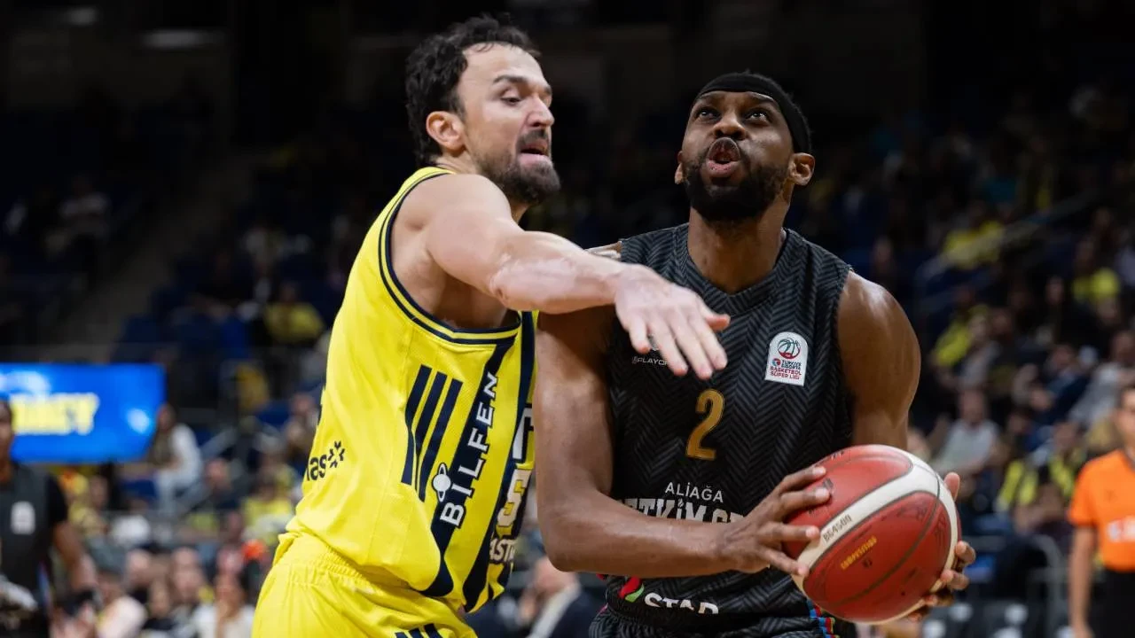 Fenerbahçe Tarfin evinde yenildi! Sarı-lacivertliler, Aliağa Petkimspor'a kaybetti