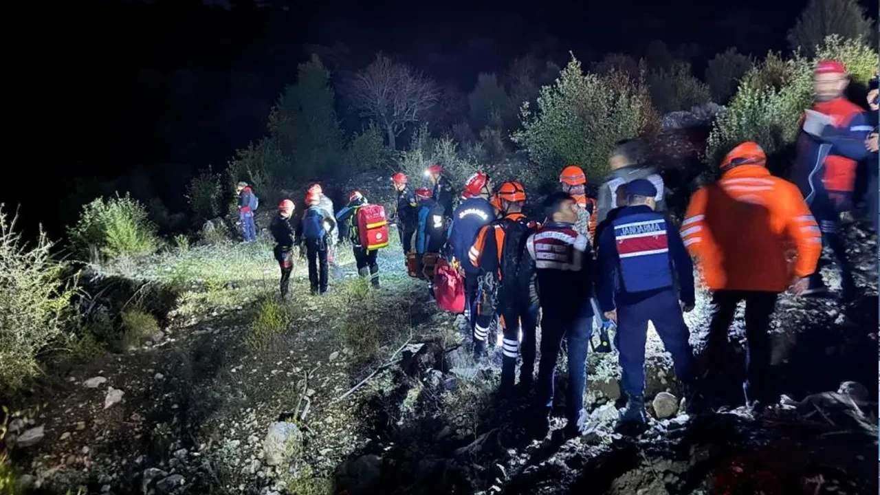 Isparta Yazılı Kanyon'da 14 kişilik İHH ekibi kayboldu! Eğitim sırasında 1 kişi hayatını kaybetti