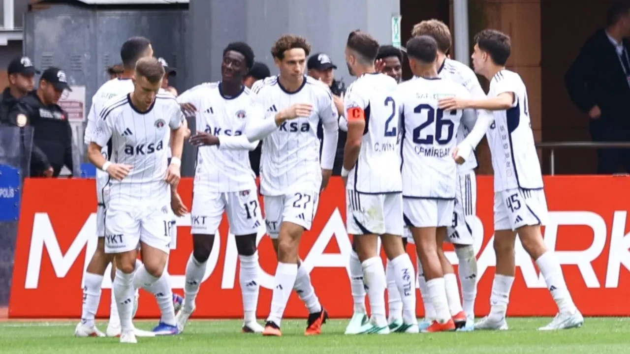 Kasımpaşa 4 golle kazandı! İstanbul temsilcisi, Samsunspor'u mağlup etti