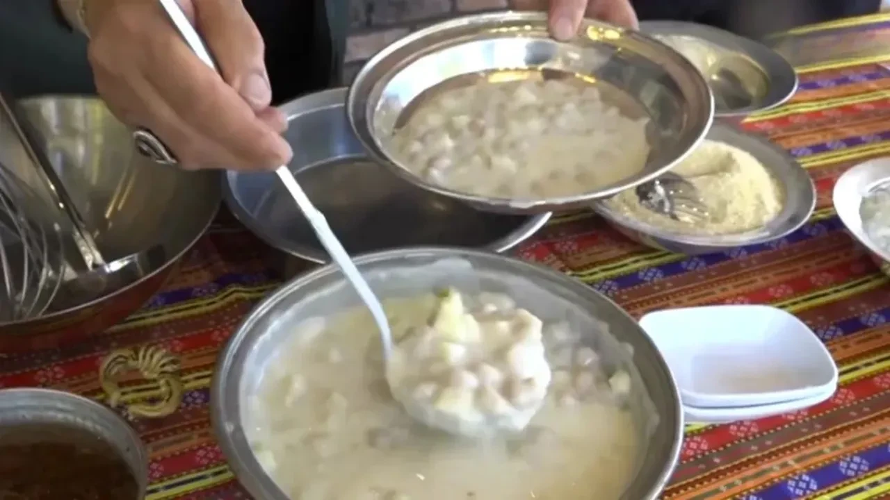 Malatya’nın meşhur elmalı köfte tarifi! Mehmet Yalçınkaya ilk tadımda şaşırdı