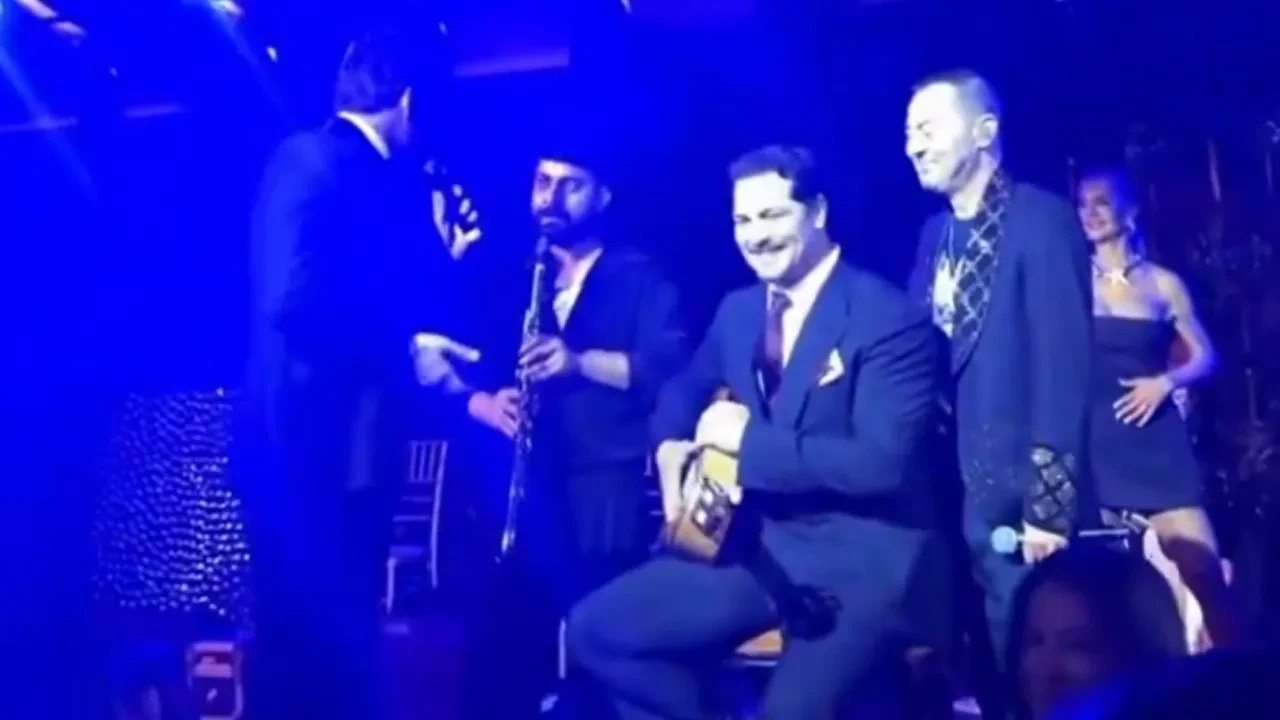 Serdar Ortaç ve Çağatay Ulusoy düğünde şarkı söyledi! O anlar dikkat çekti