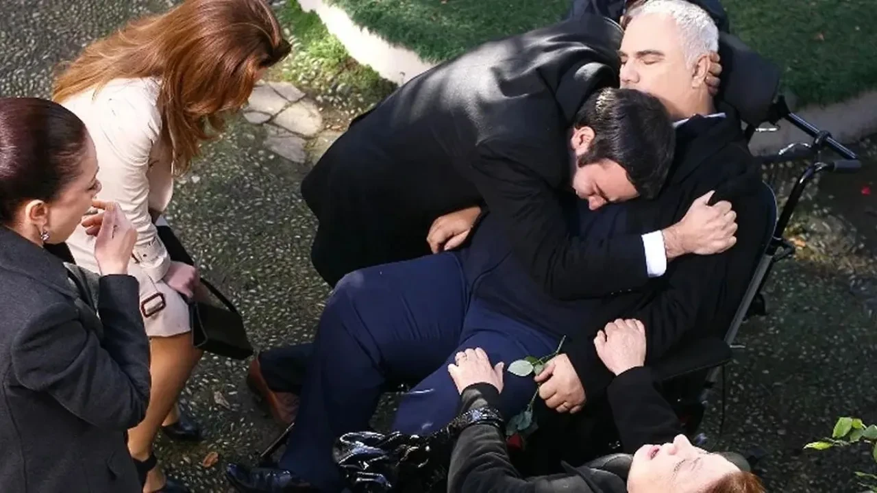 Yaprak Dökümü’nün Şevket’i Hasan Küçükçetin’den Ali Rıza Bey’in ölüm sahnesi itirafı!