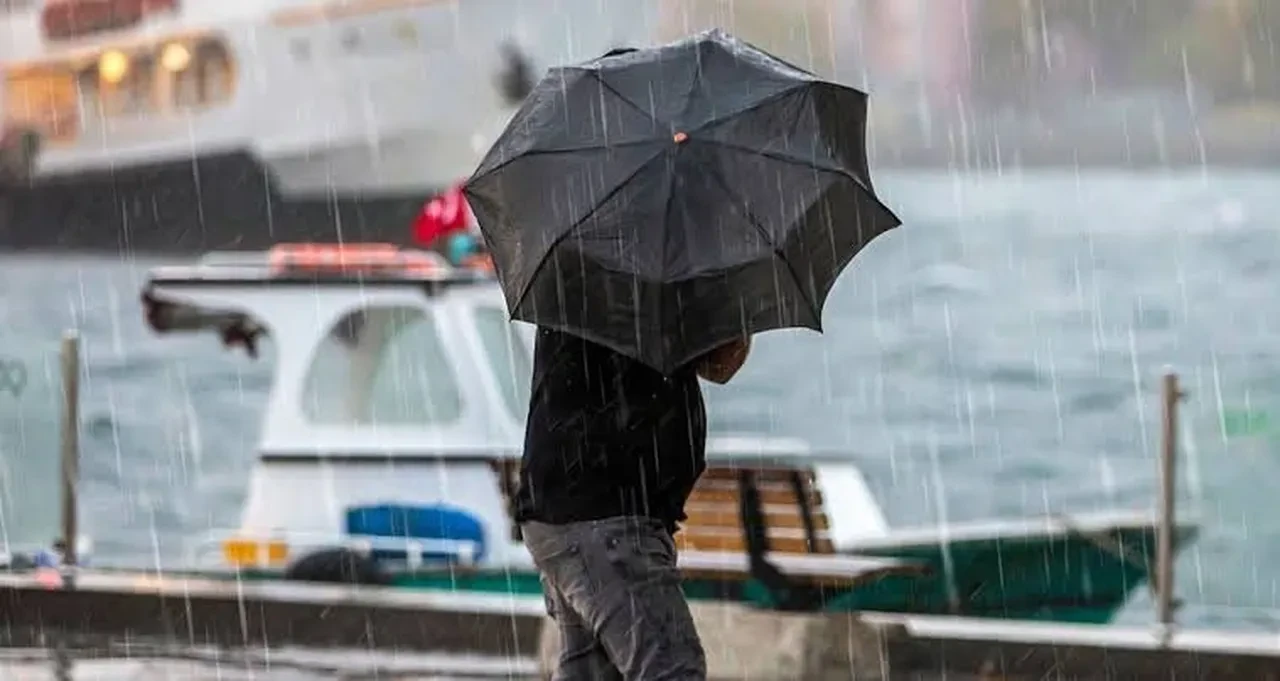 AKOM tarih verip uyardı: İstanbul'da yağışlar yeniden başlıyor