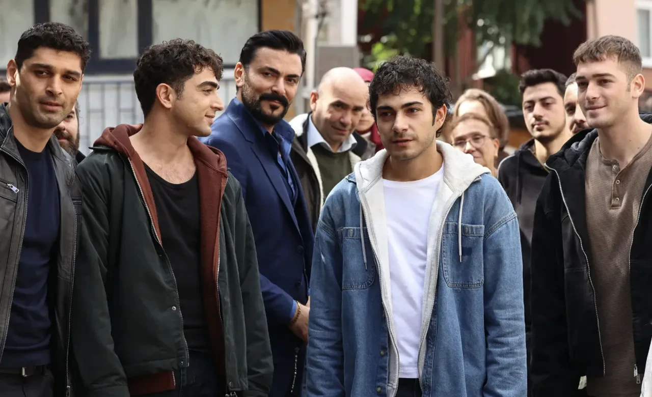 Altı Üstü İstanbul yeni bölüm fragmanı yayınlandı mı? Altı Üstü İstanbul 18. bölüm fragmanı için bekleyiş