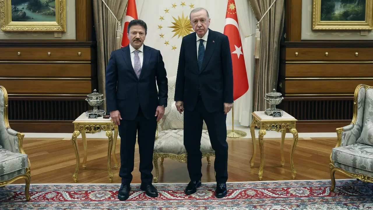 Cumhurbaşkanı Erdoğan TESK Başkanı Mehmet Yiğiner'i kabul etti