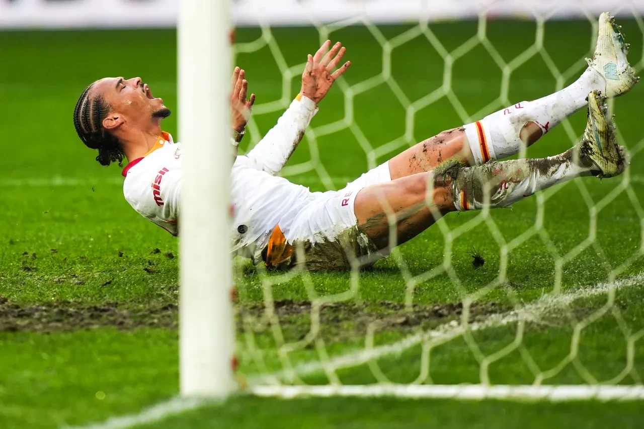 Galatasaray'da 20 milyon Euro'luk temizlik! 3 yıldızla yollar ayrılıyor