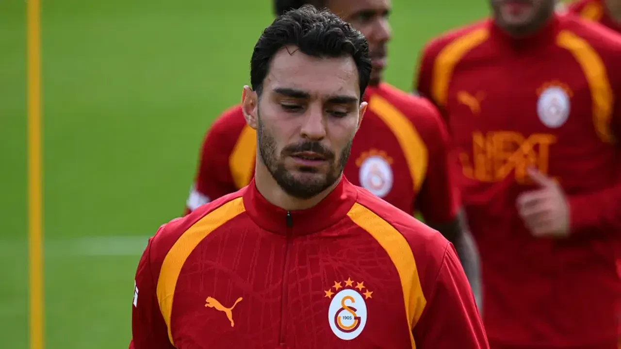 Galatasaray'da peş peşe ayrılık: Okan Buruk'tan üstü çizilen 3 yıldız için dev rapor!