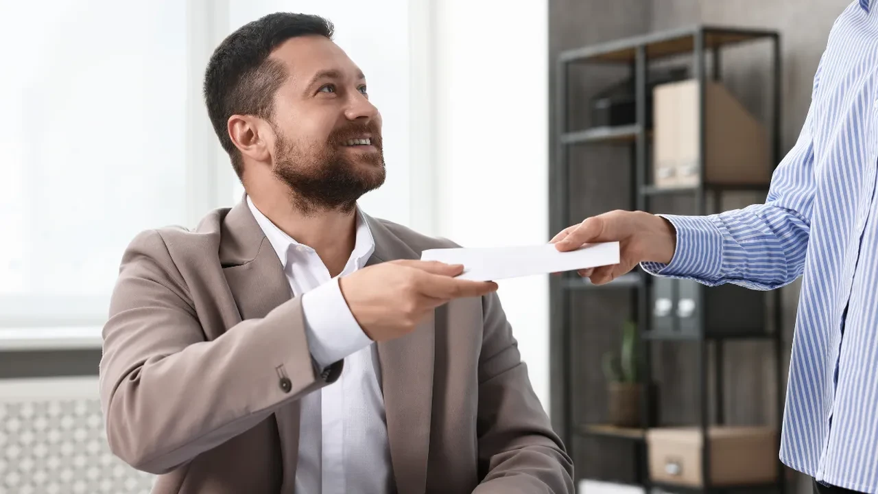  İşveren işçiye yaptığı ödemeyi geri isteyebilir mi? Yargıtay’dan kritik karar