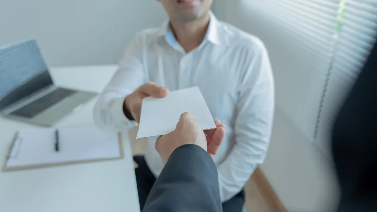  İşveren işçiye yaptığı ödemeyi geri isteyebilir mi? Yargıtay’dan kritik karar