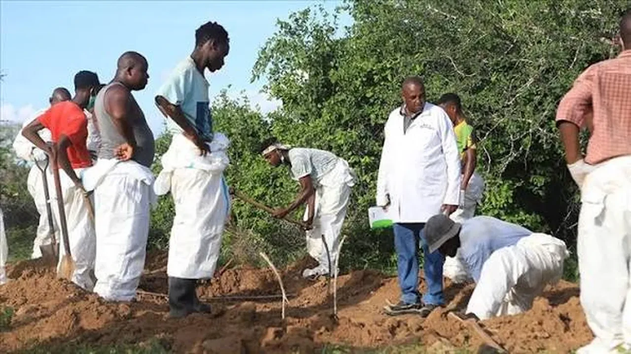 Kenya'da yüzlerce insanı açlıktan ölmeye teşvik eden papaz için bugün karar günü