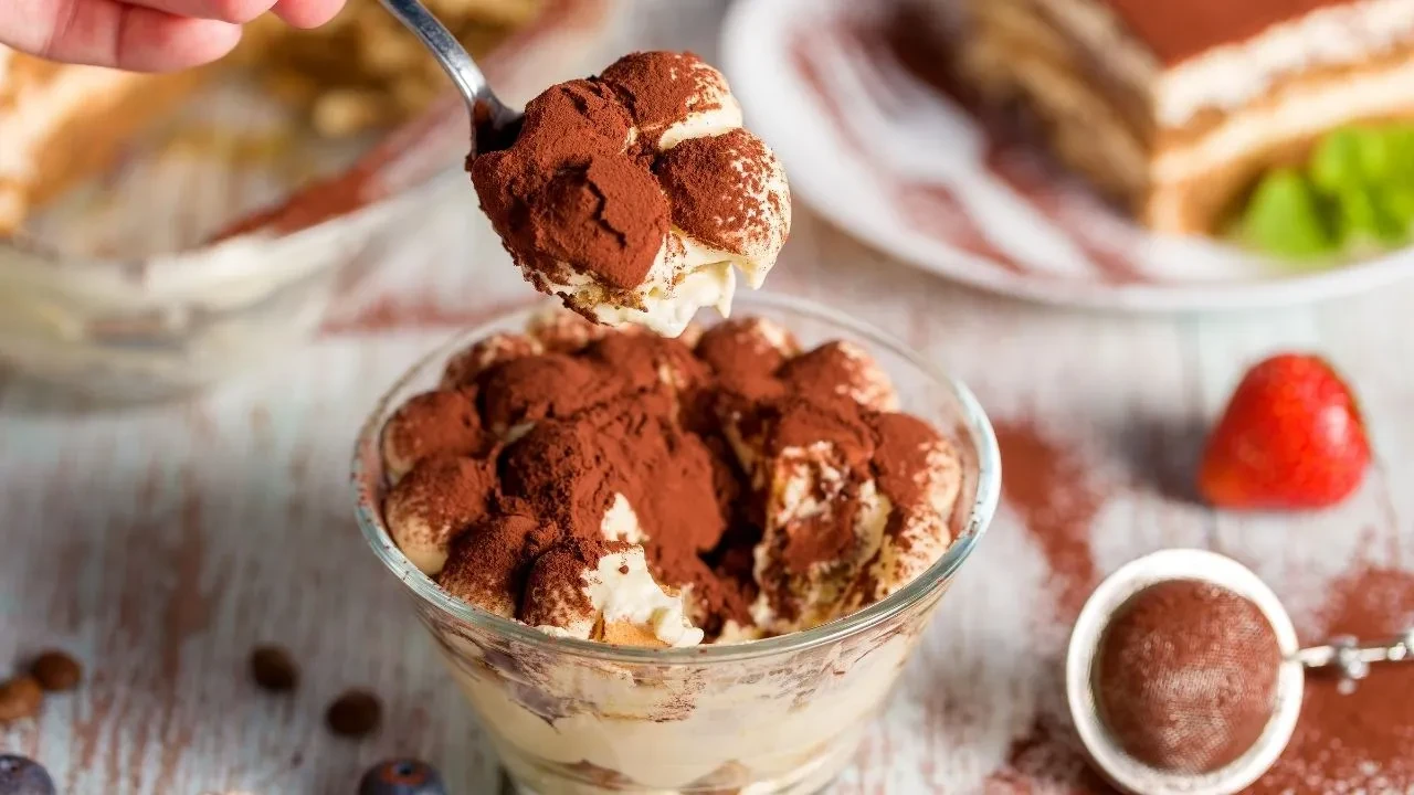 Masterchef tiramisu tarifini deneyen bayılıyor! Orijinal kedidilli tiramisu nasıl yapılır? Yılların şefinden gerçek tarif