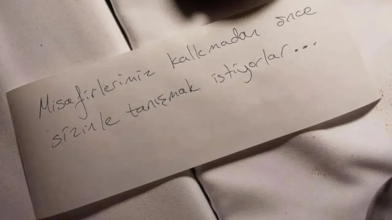 Serenay Sarıkaya’ya restoranda sürpriz not! Masasına gelen mesaj şaşırttı