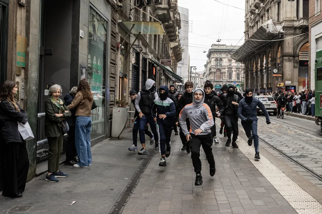 Şiddet olayları İtalya Milano'ya sıçradı! Bir adam yağmacıları tek başına bertaraf etti 