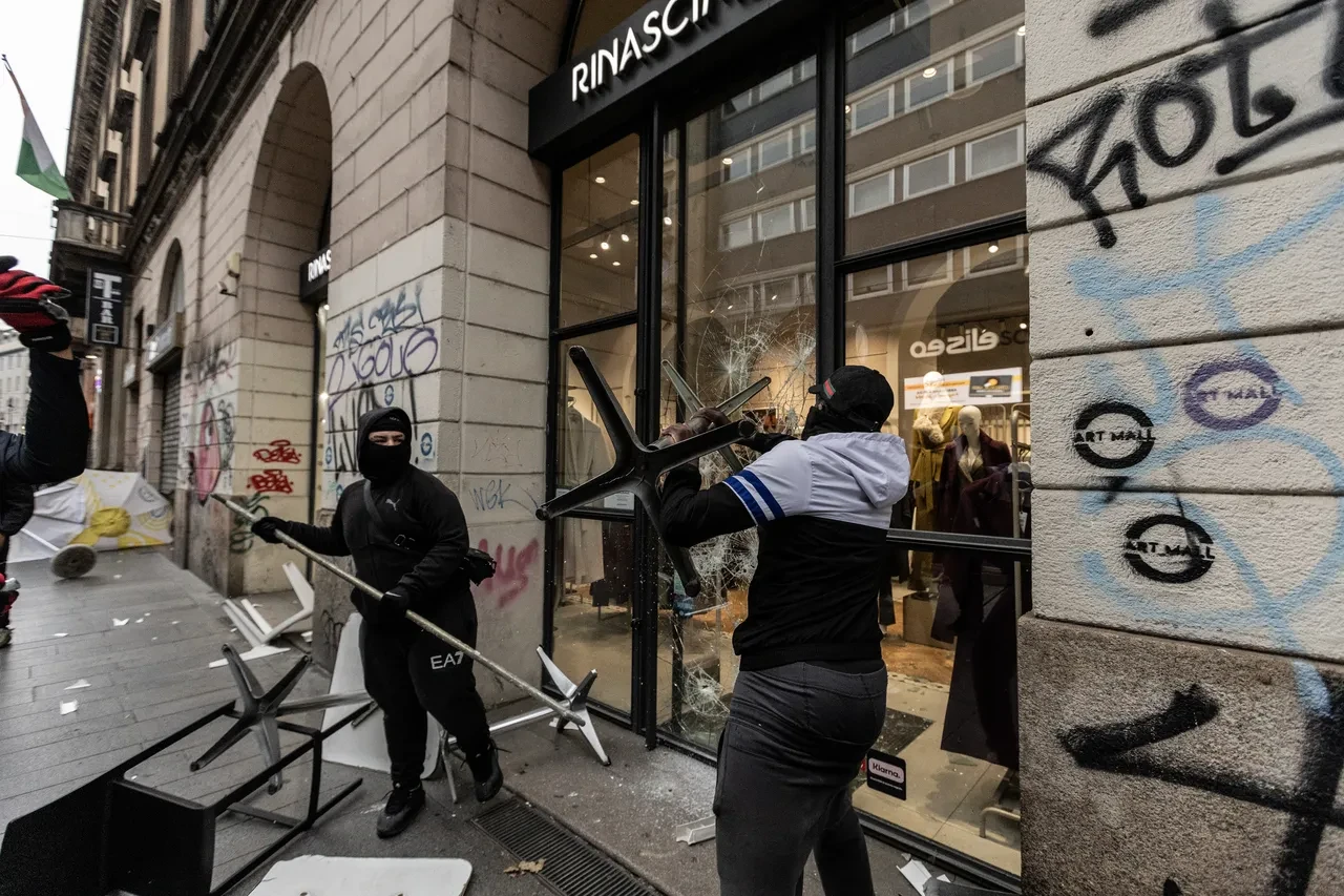 Şiddet olayları İtalya Milano'ya sıçradı! Bir adam yağmacıları tek başına bertaraf etti 