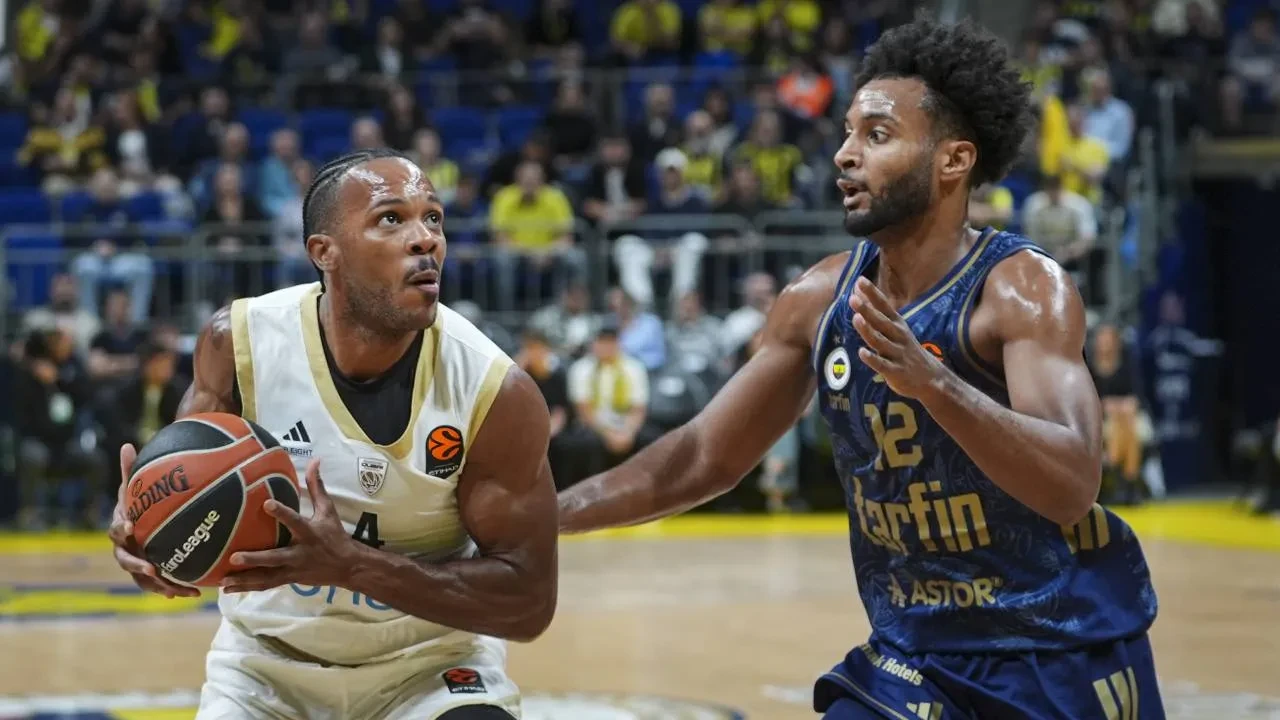 Fenerbahçe Tarfin, EuroLeague'de 3'te 3 yaptı! Sarı-lacivertliler, Dubai Basketbol'u devirdi