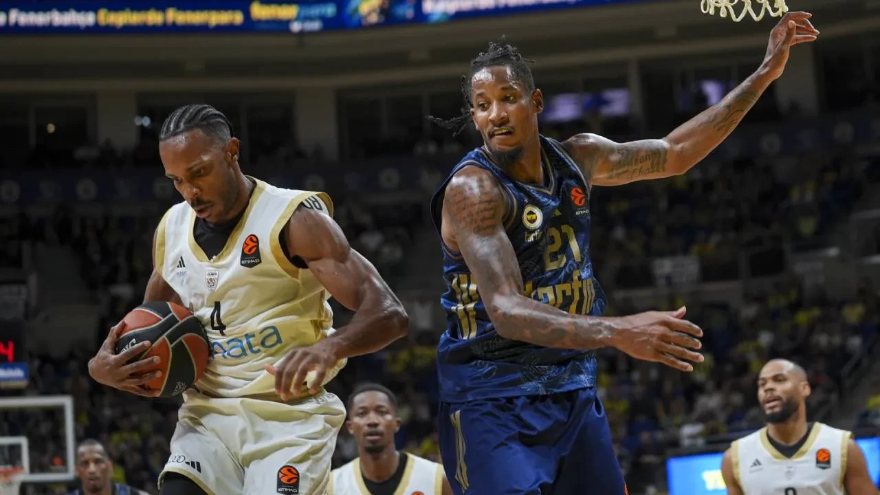 Fenerbahçe Tarfin, EuroLeague'de 3'te 3 yaptı! Sarı-lacivertliler, Dubai Basketbol'u devirdi