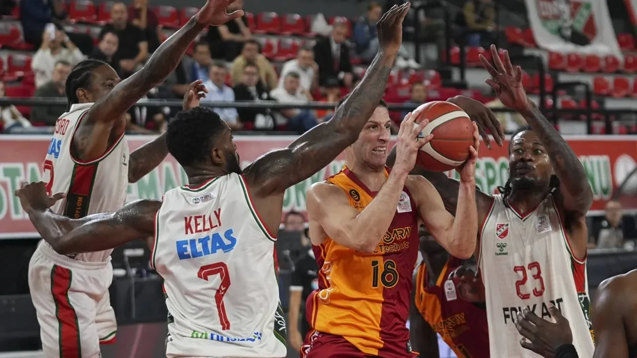 Galatasaray MCT Technic, Karşıyaka'ya mağlup oldu! Sarı-kırmızılılar ilk yenilgisini aldı
