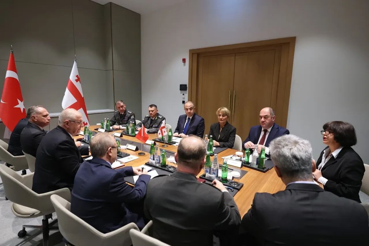 Şuşa'da üçlü zirve! Bakan Yaşar Güler'den kritik temaslar