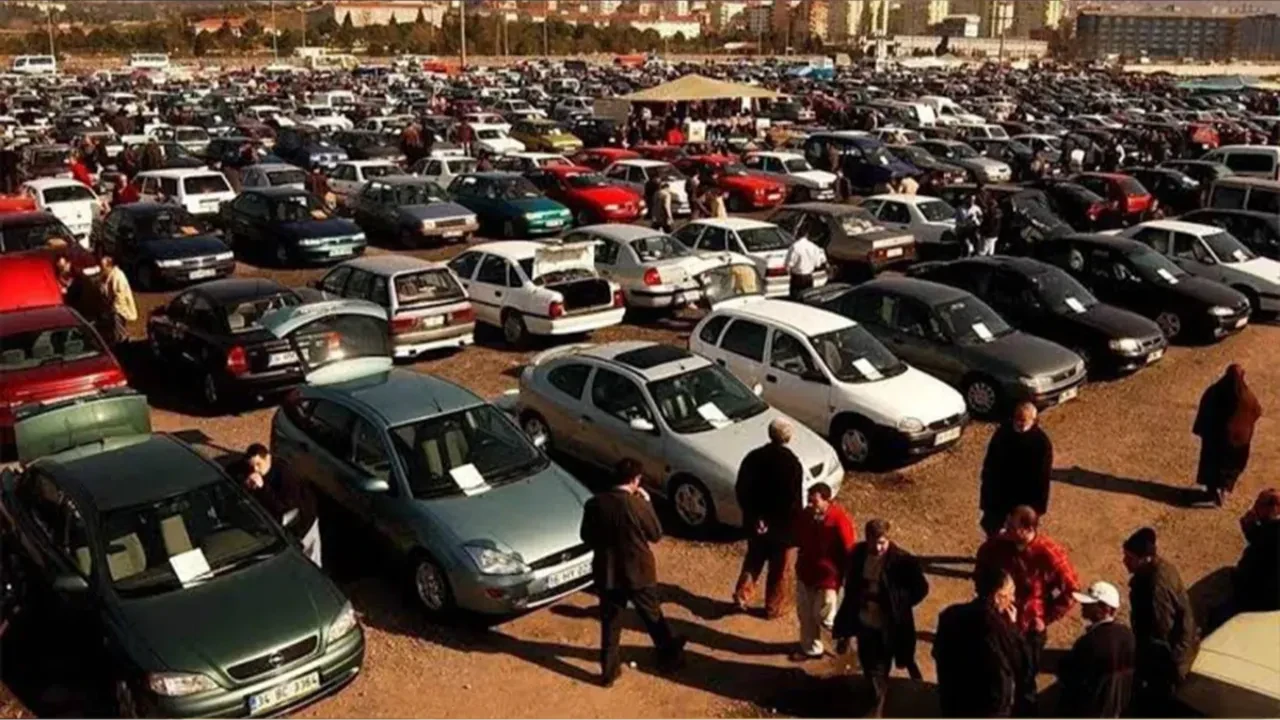 Ağır hasarlı araçları 'hasarsız' diye satmışlar: İkinci el otomobilde sahte eksper vurgunu