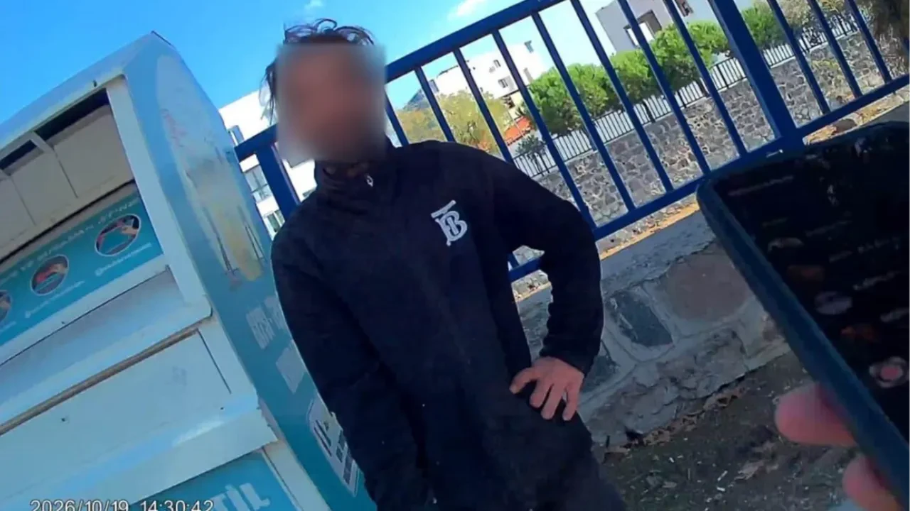 Ehliyetsiz maganda dehşet saçtı: Kuryeye çarptı, arkasına bile bakmadan kaçtı!