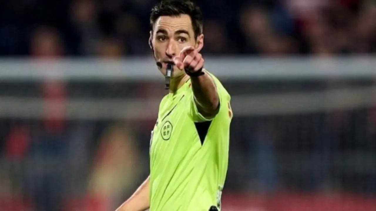 Fenerbahçe Slavia Prag hakemi nereli? Ricardo de Burgos'un Hakem karnesi