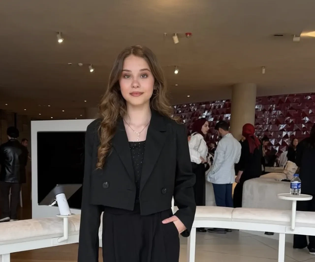 Haysiyet Fulya kim, gerçek adı ne? Almina Günaydın kaç yaşında, oynadığı diziler neler?