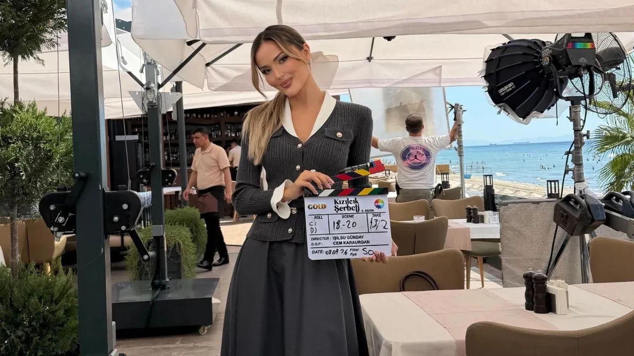 Kızılcık Şerbeti yapımcılarından Cansu Taşkın açıklaması! Senaryoya uymadı