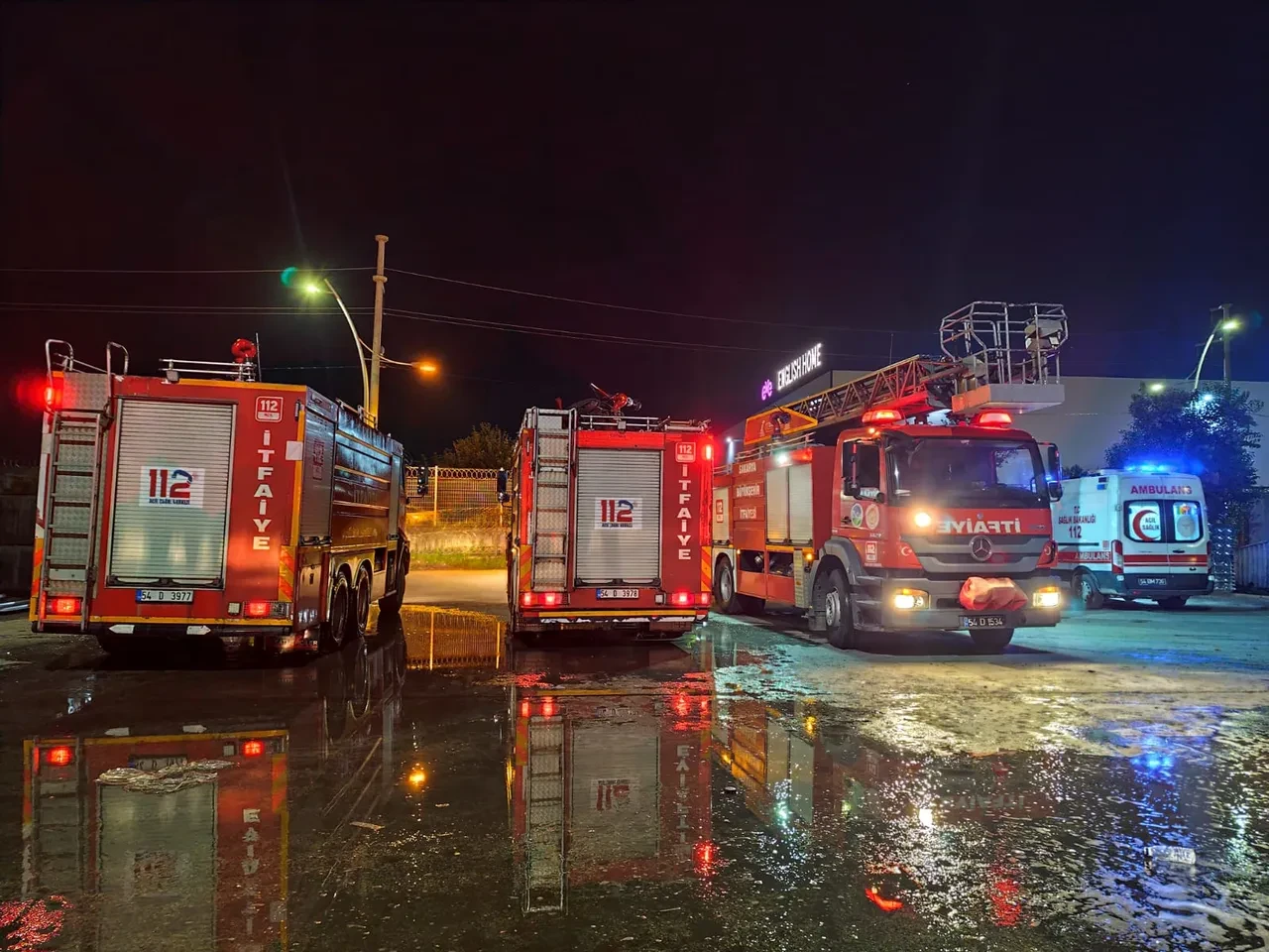 Sakarya'da alüminyum fabrikasında patlama: 3 yaralı