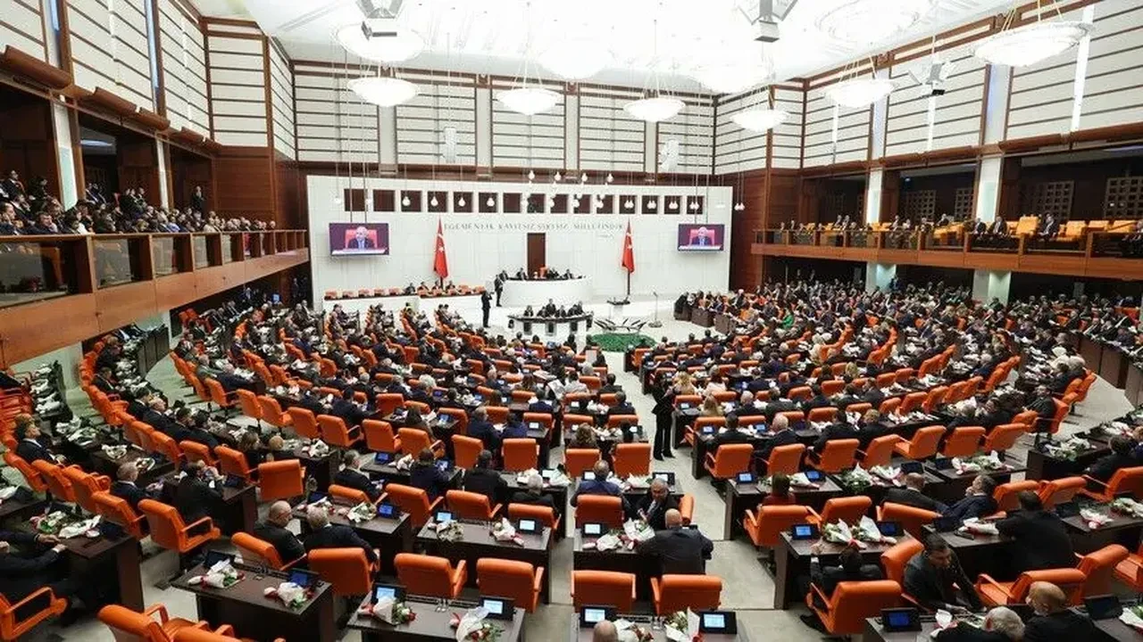 TBMM milletvekili sandalye dağılımı: Cemalettin Kani Torun'dan sonra hangi partide kaç milletvekili var?