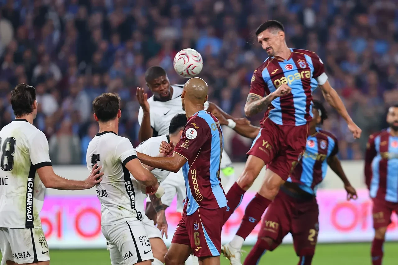 Trabzonspor-Beşiktaş maçı sonrası Mohamed Salah'tan olay paylaşım! Siyah-beyazlılara şok gönderme