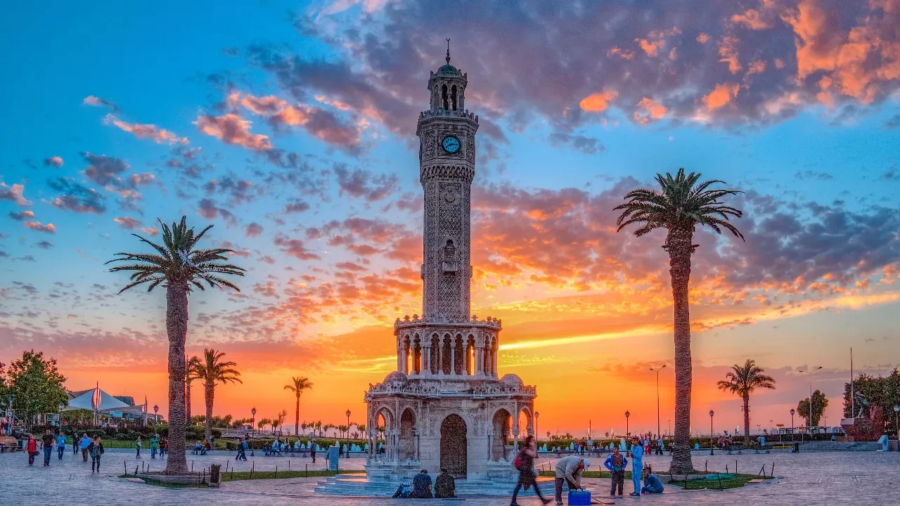 Türkiye Kültür Yolu Festivali’nin 24. durağı İzmir! Bakan Ersoy: İzmir’in kültürel değerlerini uluslararası ölçekte tanıtıyoruz