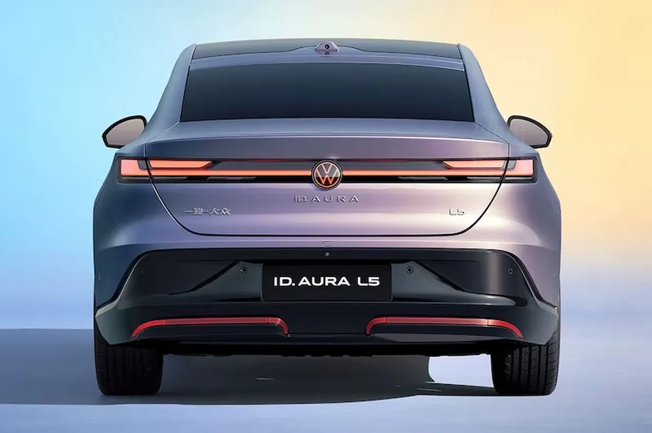 Volkswagen'den Passat'a elektrikli rakip: 211 beygirlik yeni model tanıtıldı