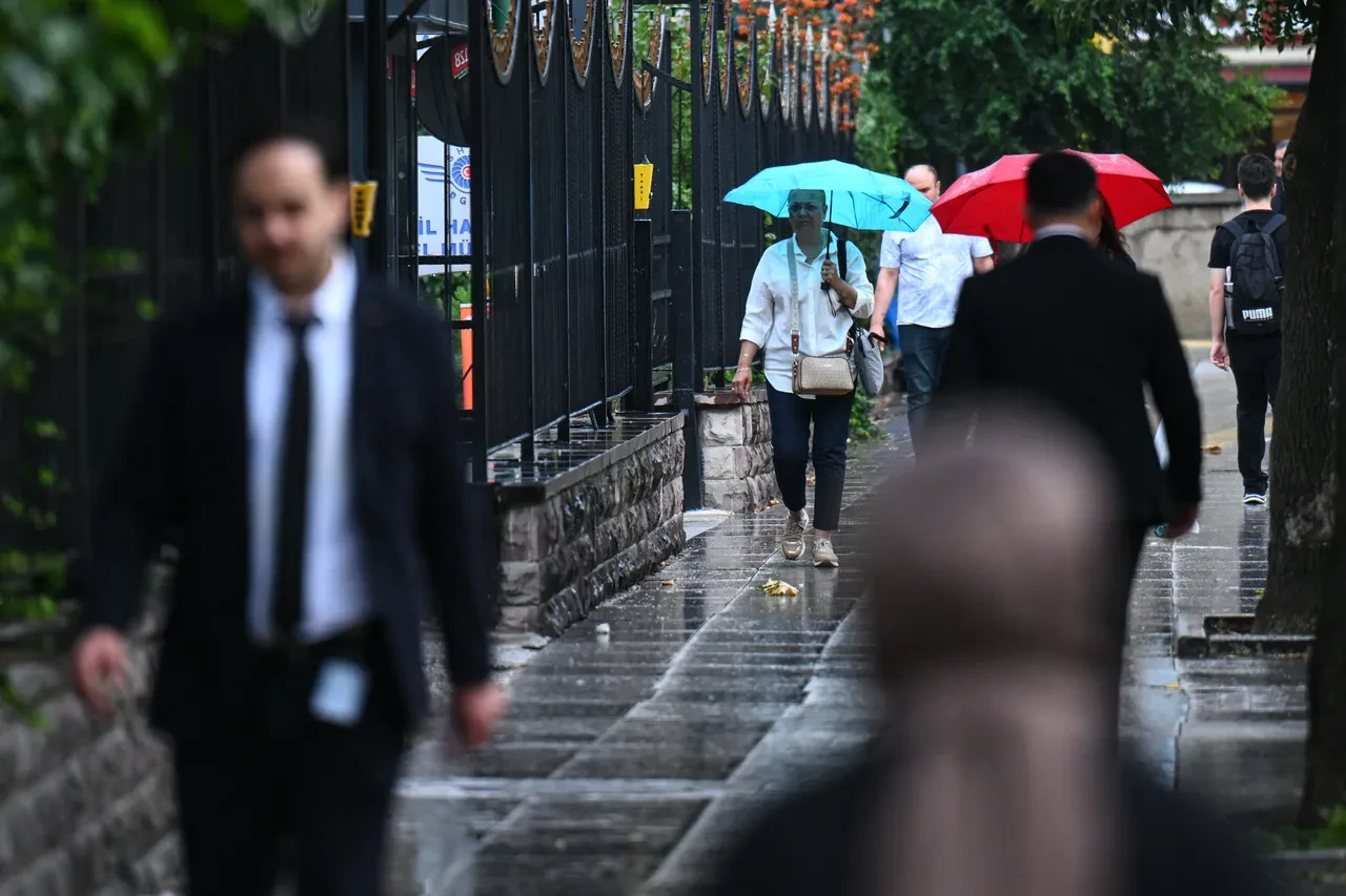 21 Ekim 2026 hava durumu | Meteoroloji İstanbul dahil birçok kent için gün verdi: Kuvvetli sağanak geliyor
