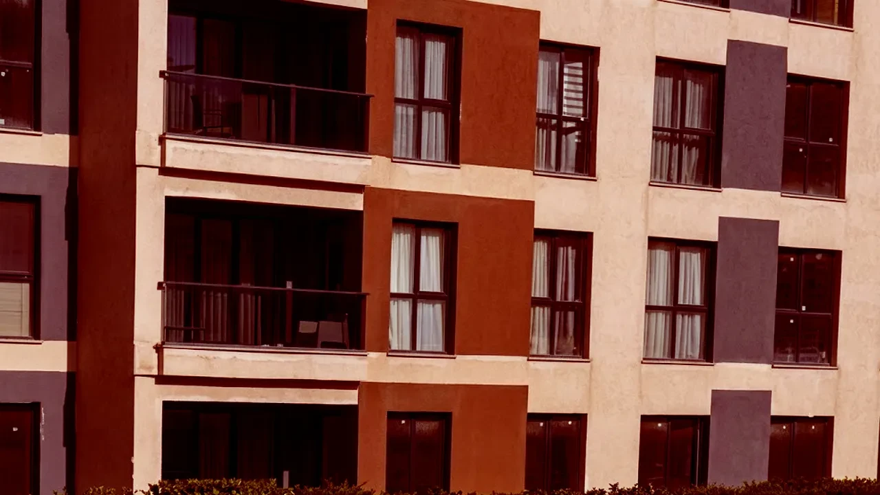 Büyükçekmece'de bir evde cinayet! Ortalık kan gölüne döndü: 2 yaralı, 1 ölü