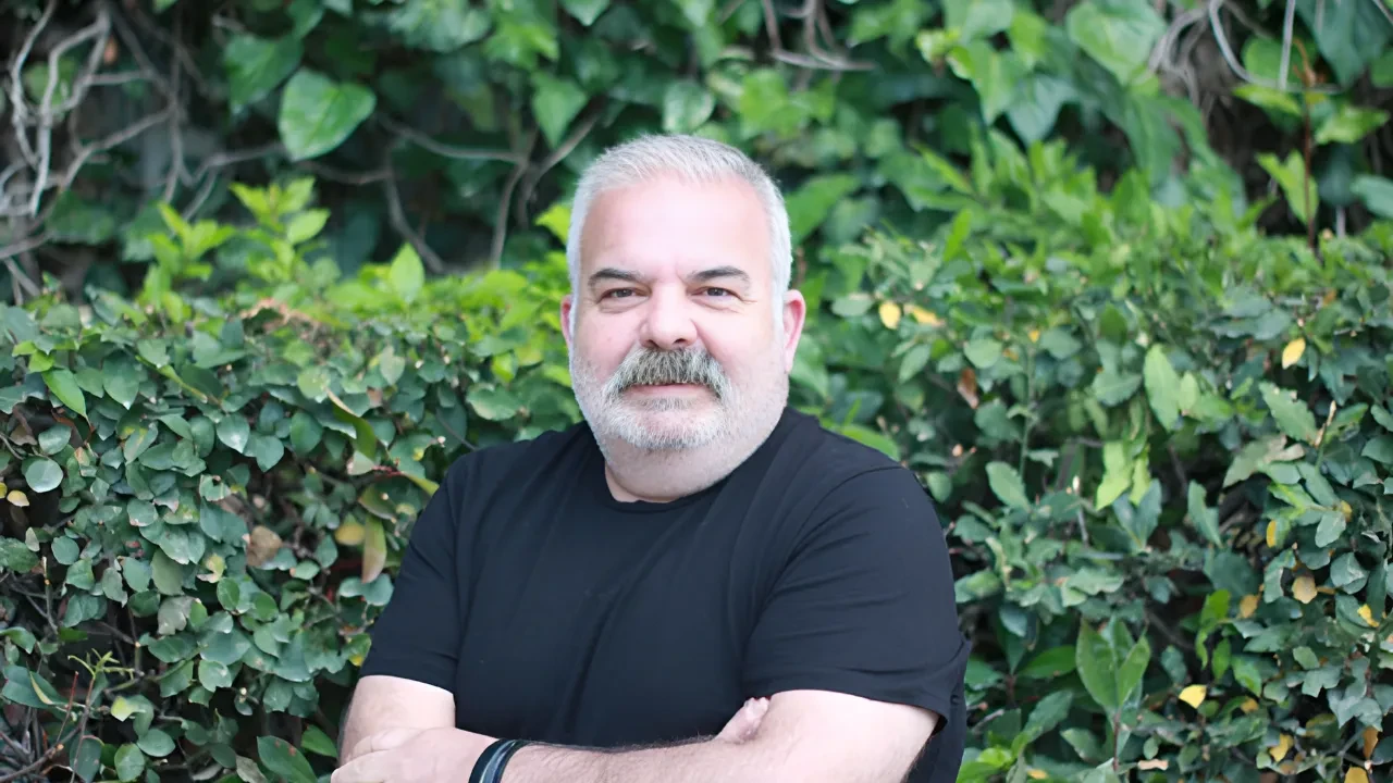 Deniz Oral kimdir? Deniz Oral kaç yaşında? Deniz Oral hangi dizilerde oynadı?