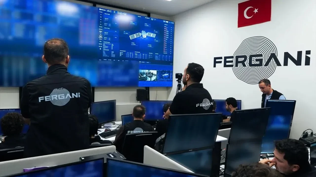 Fergani'nin altıncı uydusu FRG-100D4 yörüngeye yerleşti: Hedefte 200'den fazla uydu var