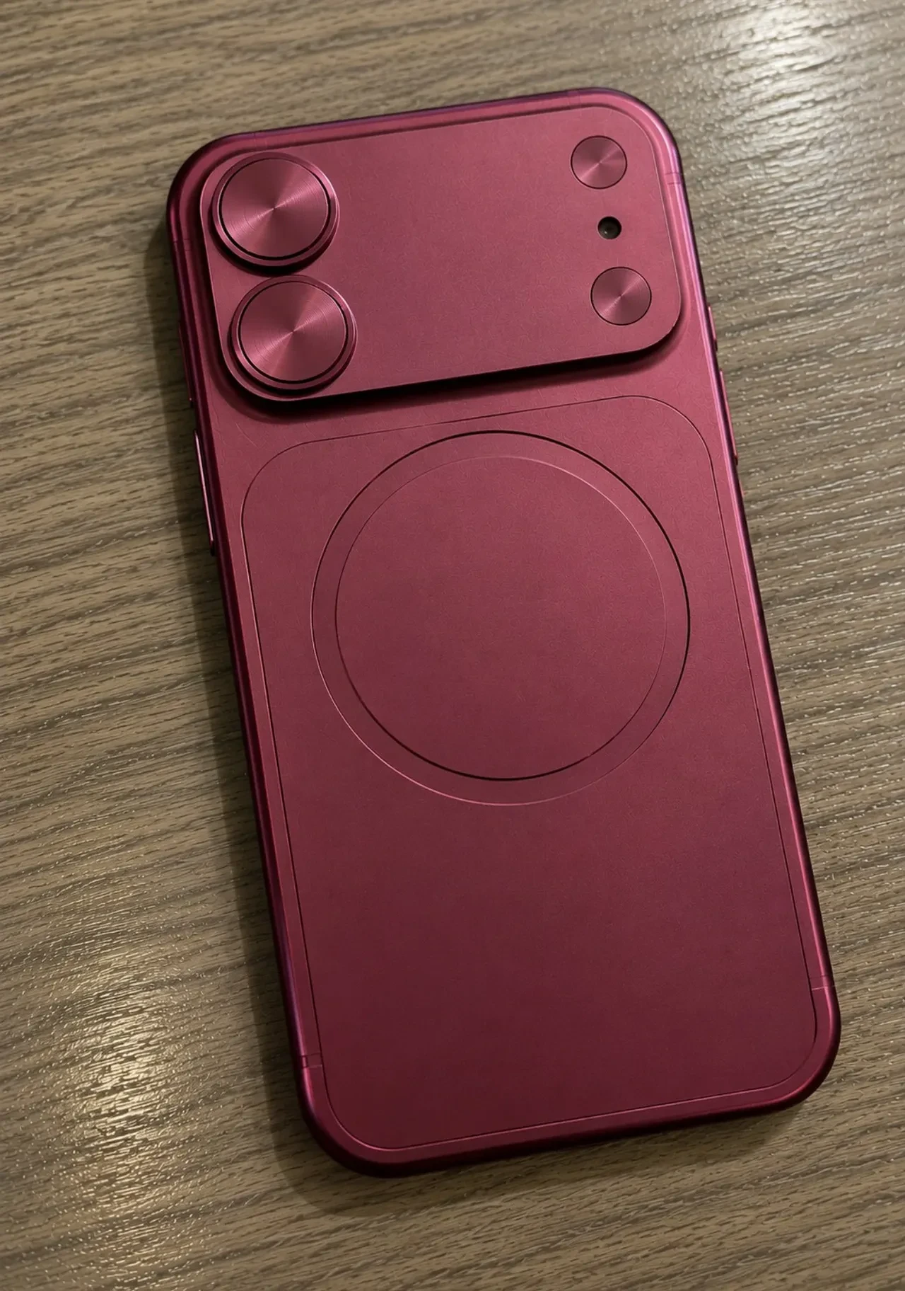 iPhone 18'in standart sürümü tanıtılmadan önce görüntülendi! Yeni tasarım ve 3 farklı renk