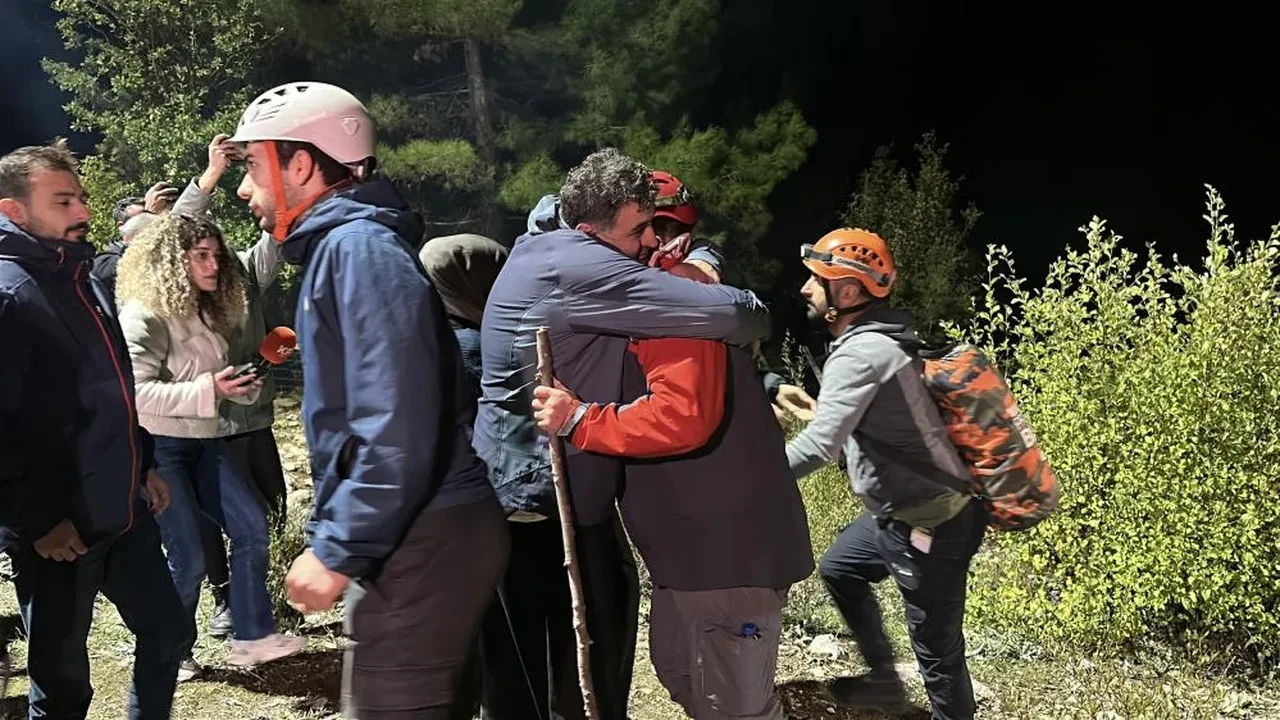 Isparta Yazılı Kanyon'da mahsur kalan 10 kişilik ekibin 30 saat sonra nasıl kurtulduğu ortaya çıktı