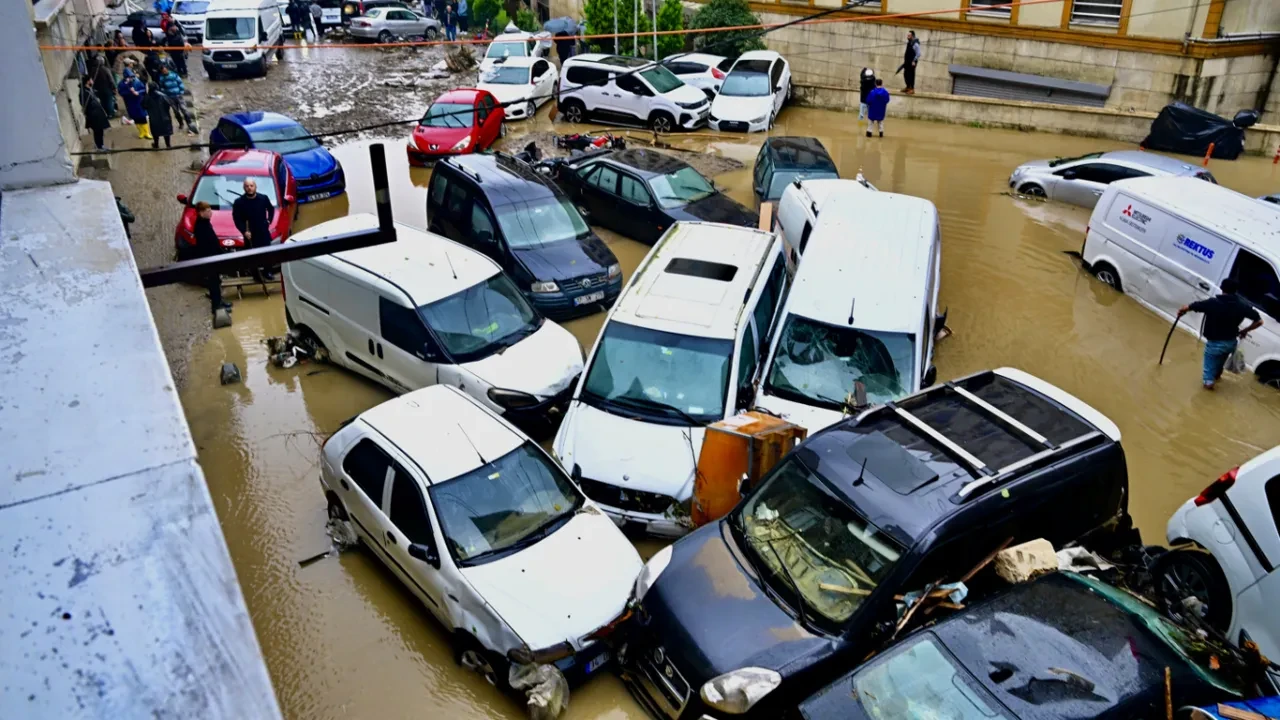 İstanbul’u vuran selin maliyeti belli oldu: 3 bin hasar başvurusu yapıldı