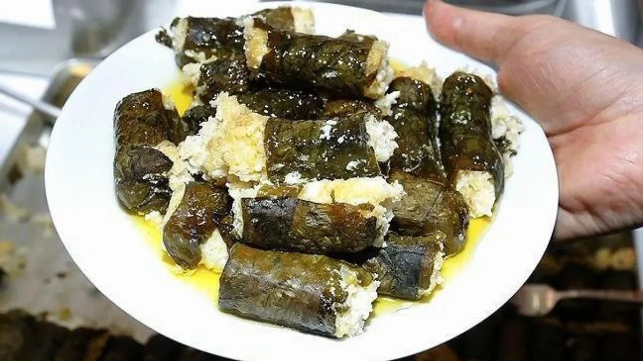Lor dolması tarifini Erzurumlu komşumdan öğrendim! Kış boyu kahvaltımızdaki lezzet