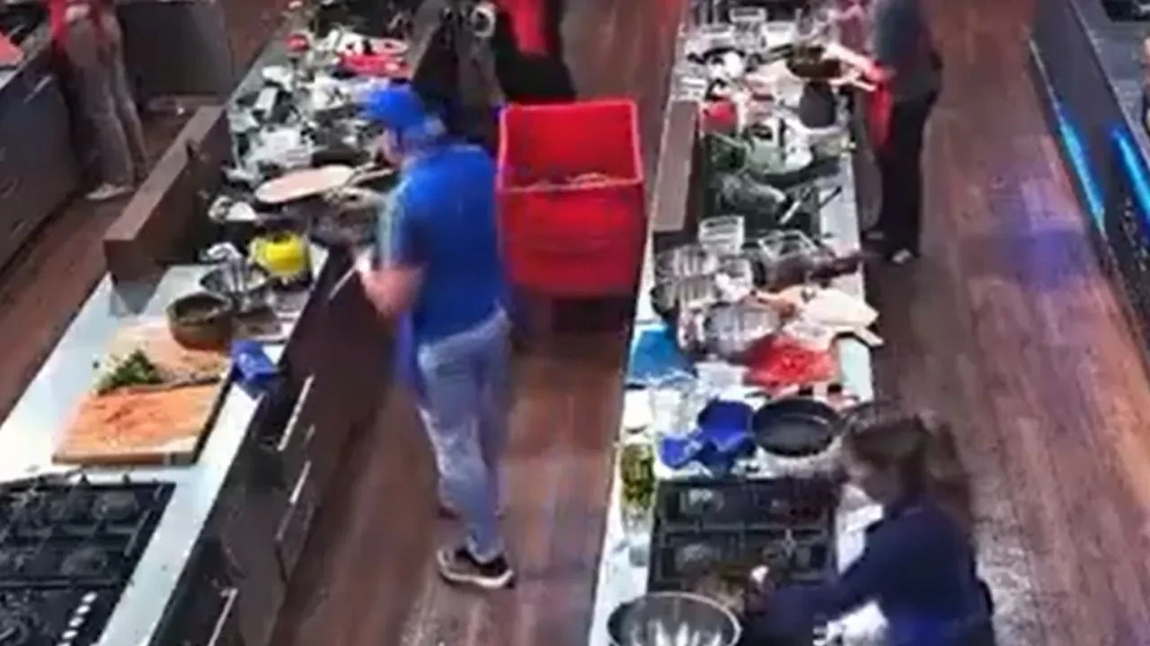 MasterChef’te Şadi’ye çifte tadım tepkisi! MasterChef’te Şadi olayı sosyal medyayı karıştırdı