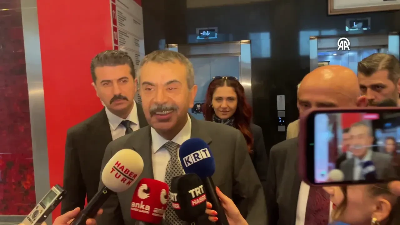 Milli Eğitim Bakanı Yusuf Tekin'den Kılıçdaroğlu'na sürpriz ziyaret! Sebebini kendisi açıkladı