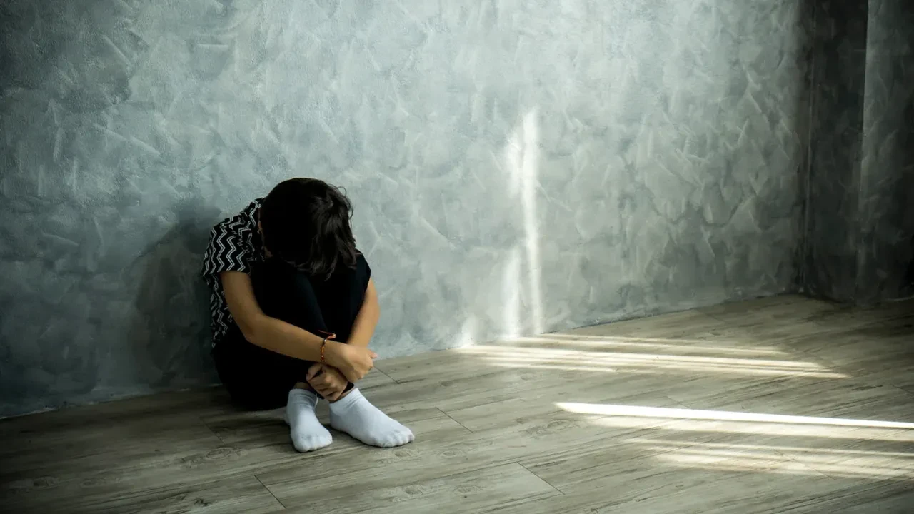Sürekli yorgun ve mutsuz musunuz? Bu belirtilere dikkat: Depresyonda olabilirsiniz