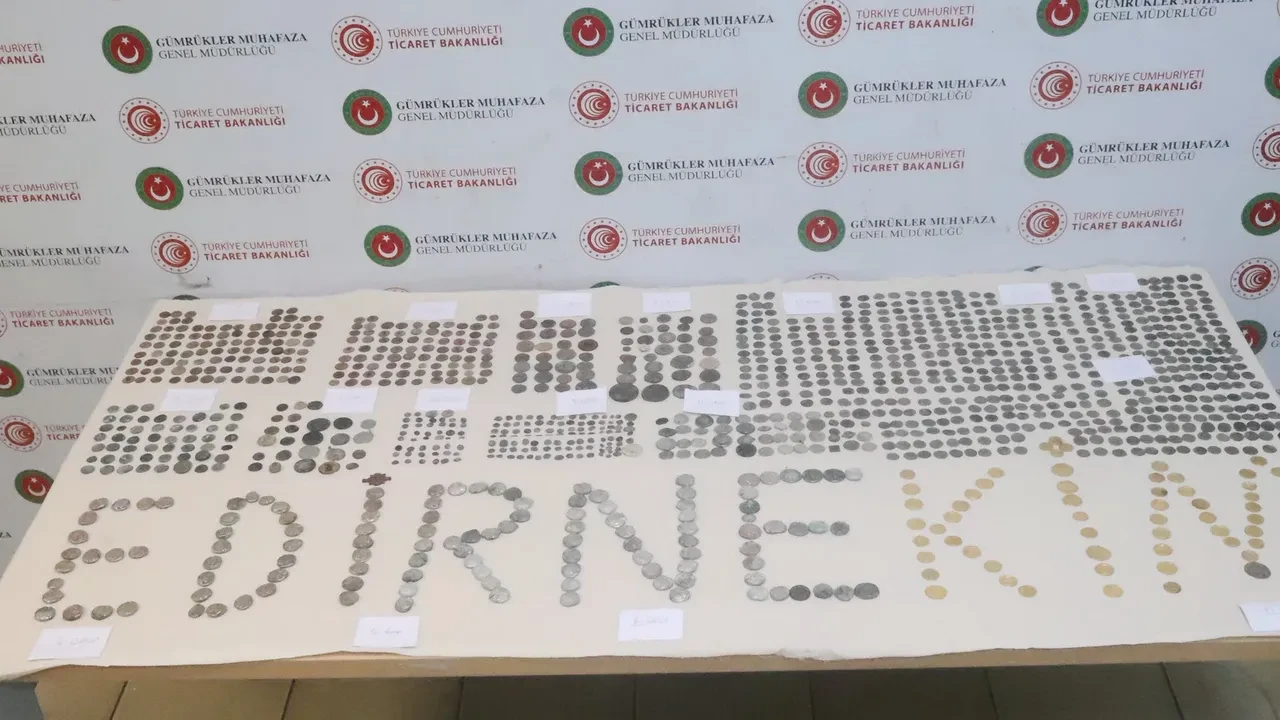 Tarih hırsızlarına sınır kapısında ağır darbe: 7 binden fazla tarihî eser son anda kurtarıldı