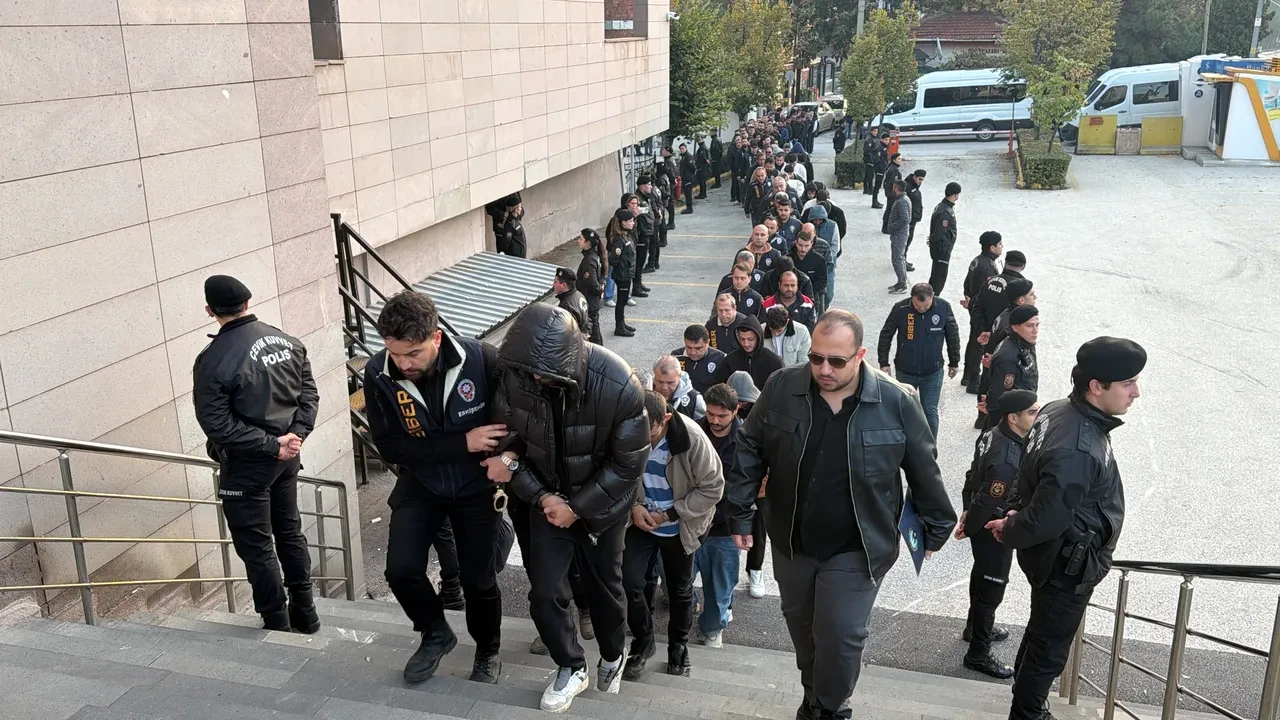 Yasa dışı bahis üzerinden 7,1 milyar liralık vurgun: 78 şüpheli tutuklandı