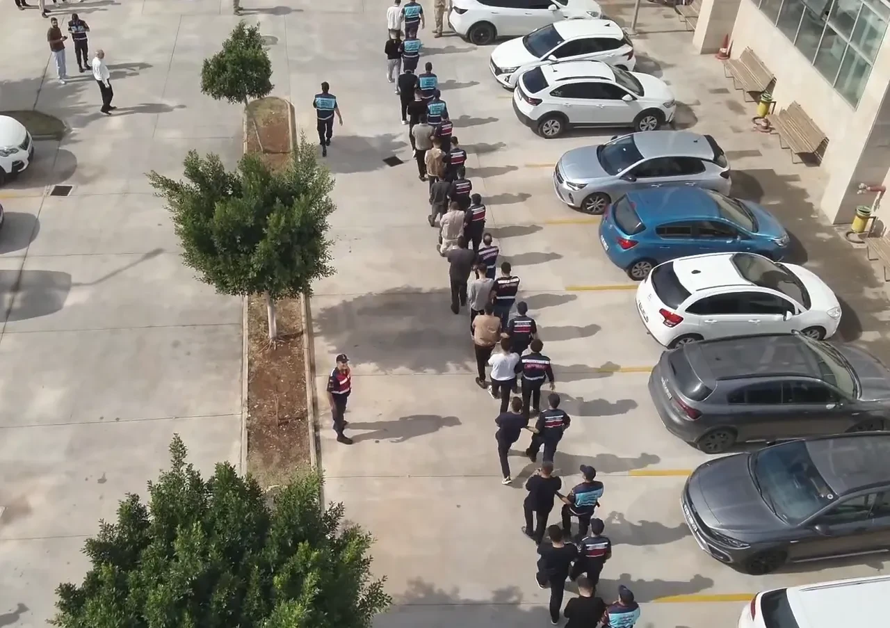 Yasa dışı bahis ve dolandırıcılık ile 34 milyarlık vurgun: 123 şüpheli hakkında adli işlem