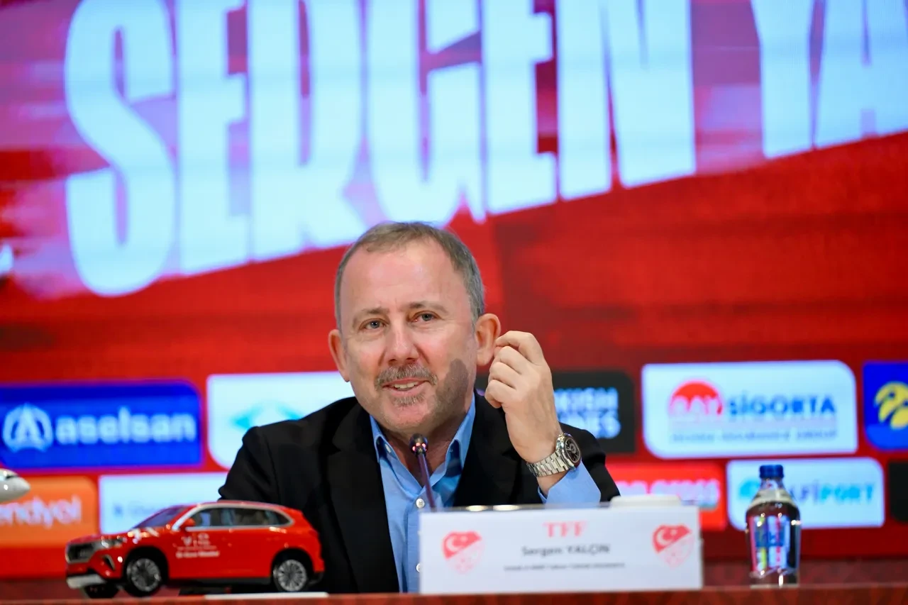 A Milli Takım'da Sergen Yalçın dönemi resmen başladı! Teknik ekibi açıklandı