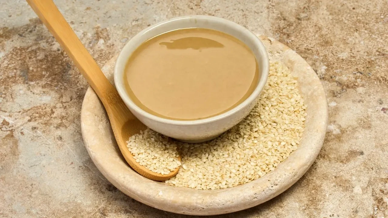 Açlık hissini anından bastıran basit tarif! Tahin çörek otu karışımı zayıflatır mı?