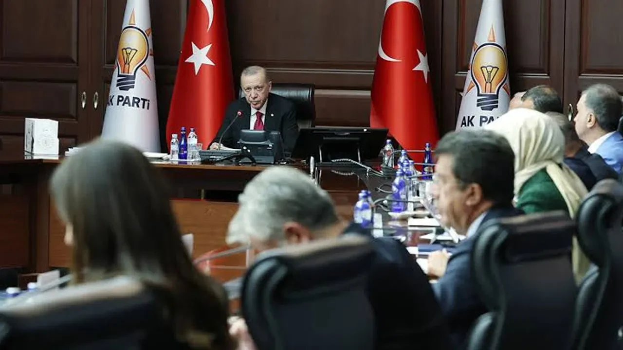 AK Parti’den belediyelere yönelik dev reform hazırlığı: MKYK’da sunulan 5 maddelik paket TBMM yolunda
